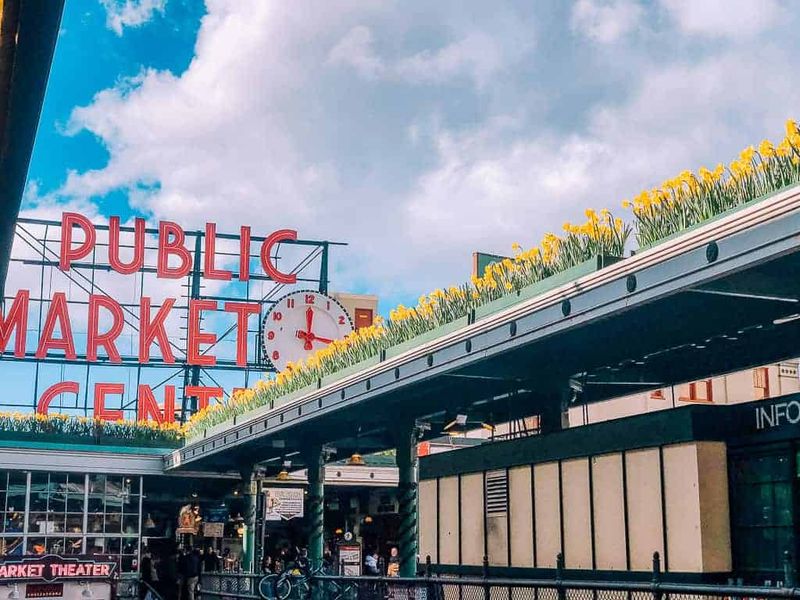 Tourist Traps Galore