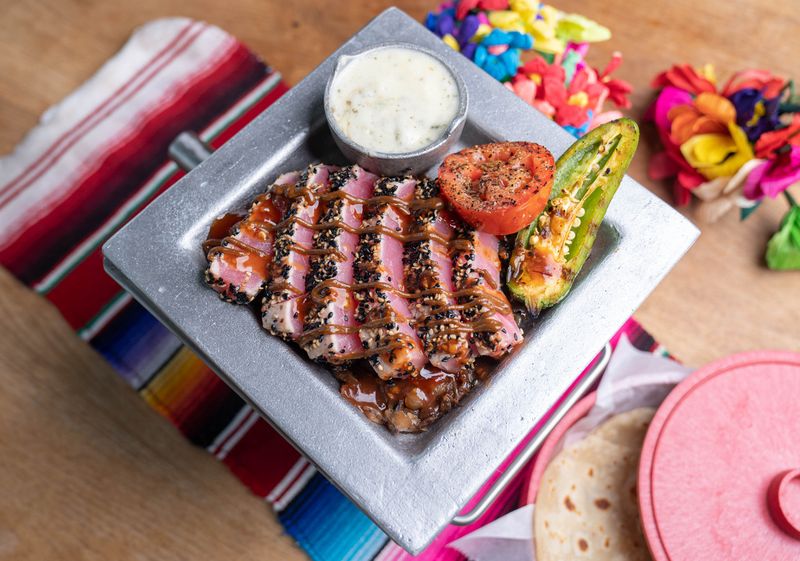 El Tiempo's Butter-Basted Border Brilliance