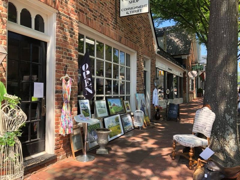 Explore the Historic Downtown