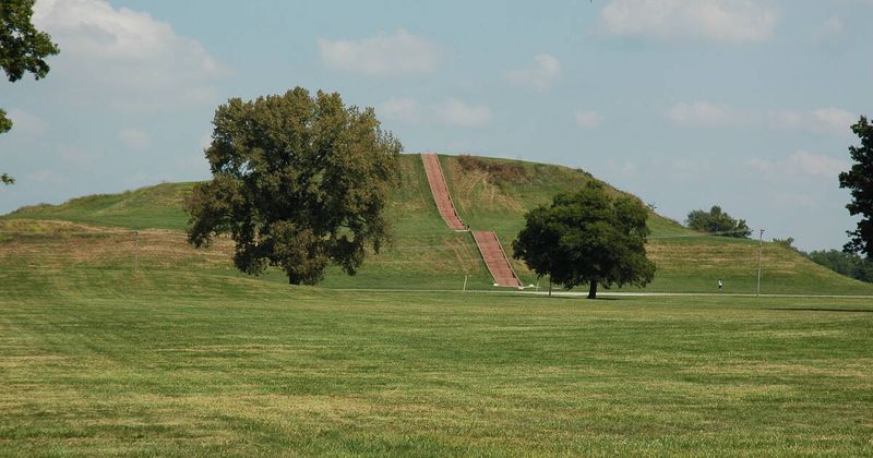 Cahokia Mounds (Collinsville)