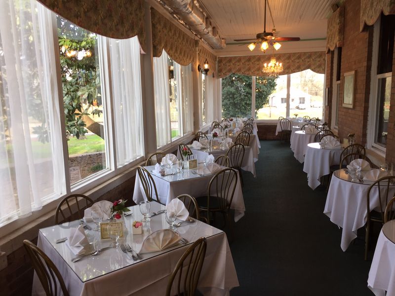 Cozy, Homestyle Atmosphere