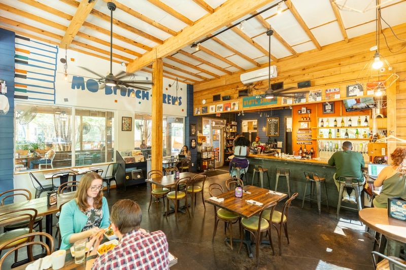 Mo' Brunch + Brews