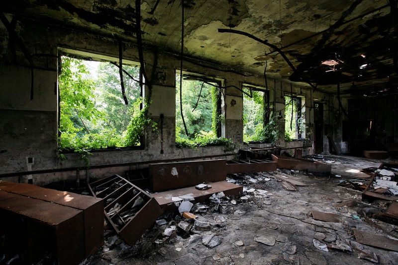 Haunted Mental Asylum