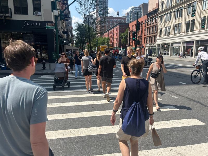 Walking Pace and Sidewalk Etiquette