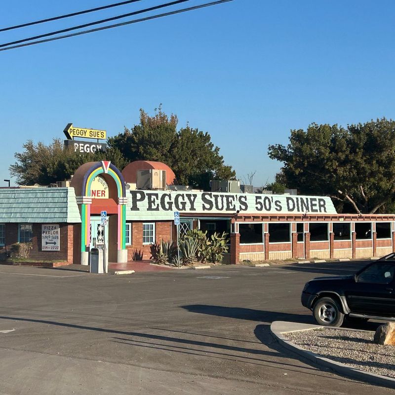 Peggy Sue's 50's Diner (Yermo)