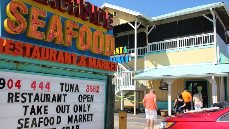 Local Lifers And Day-Trip Diners