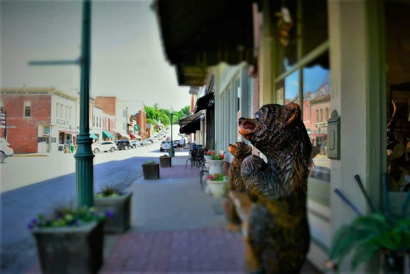 Weston's Antique Charm Overshadowed by Boutiques
