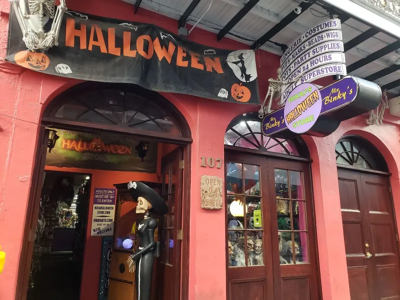 Nikki's Halloween Store