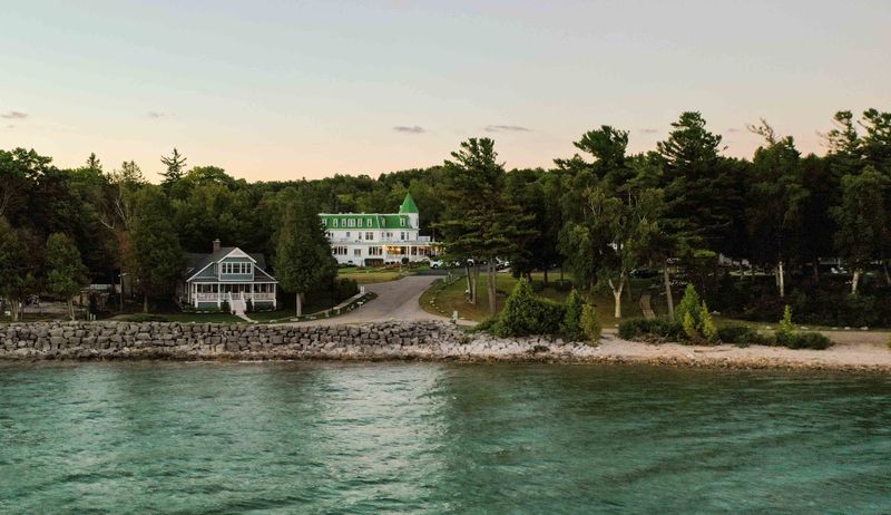 Stafford’s Bay View Inn