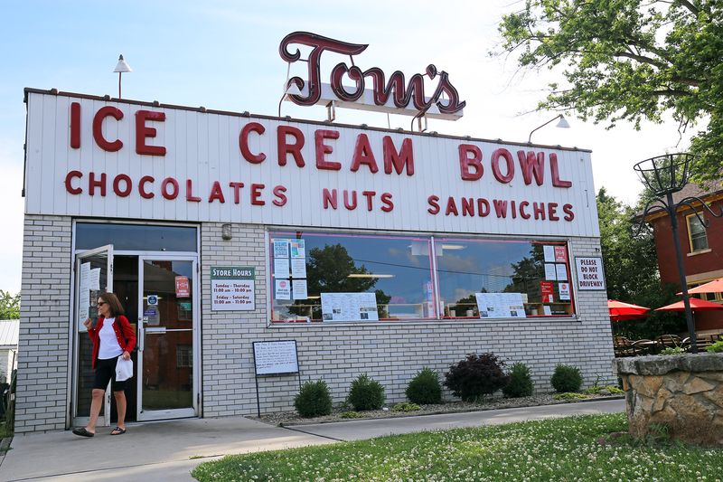 Tom’s Ice Cream Bowl