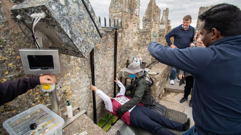 Blarney Stone: Kiss And Cringe