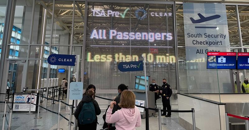 Quiet-hour departures for smoother flow