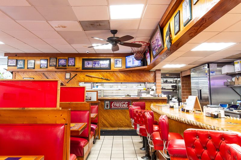 Cozy Corner – Miami Springs