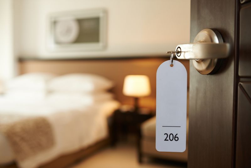 Hotel Best Rate Guarantees Exclude Important Charges