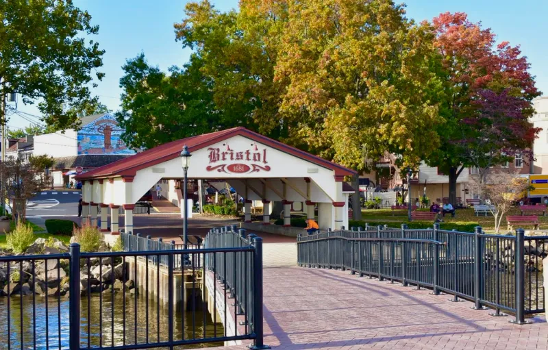 Bristol Borough, canal ghosts and a quieter Delaware