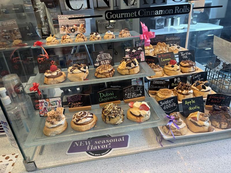 Cinnaholic (Chicago)