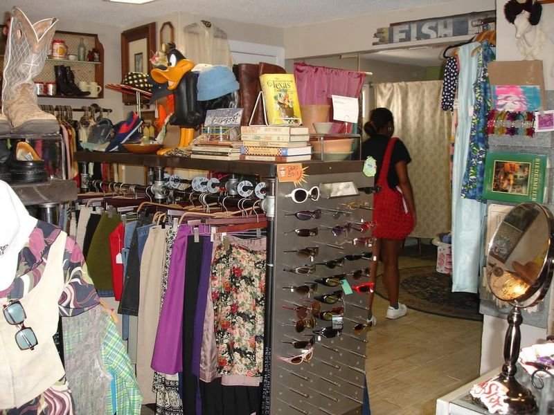 BigStar Vintage & Costume
