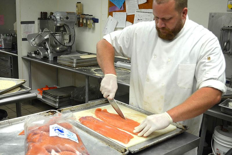 Expert Fishmonger Service
