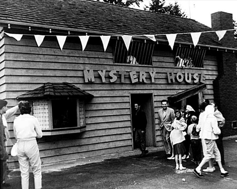 Photos Show a Vanished World