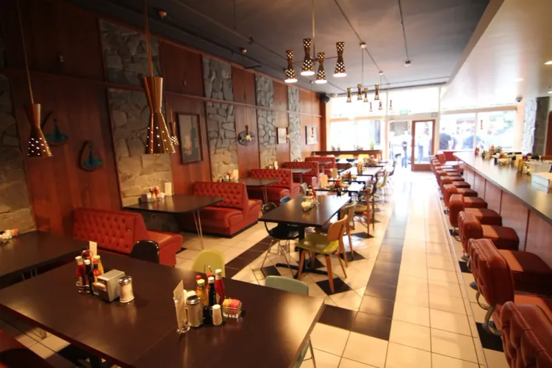 Lost Lake Cafe & Lounge (Seattle, Capitol Hill)