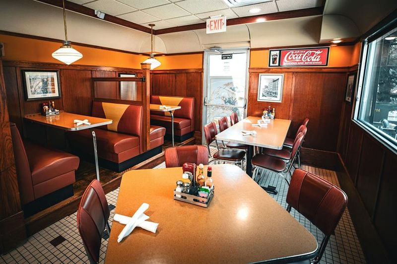 Twin Peaks Restaurant: Olympia's Hidden Gem (Not The TV Show!)