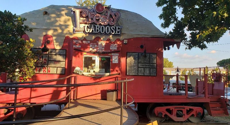 The Frosty Caboose (Chamblee)