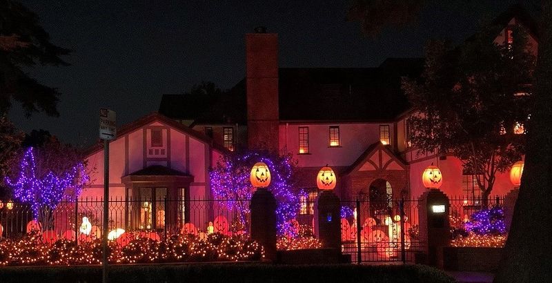 Toluca Lake’s Foreman Avenue and Mariota Avenue, Los Angeles