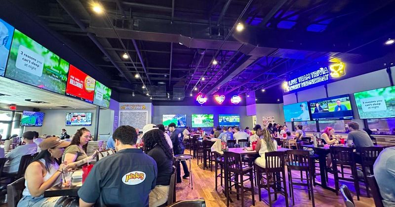 Pluckers Wing Bar (Texas Locations)