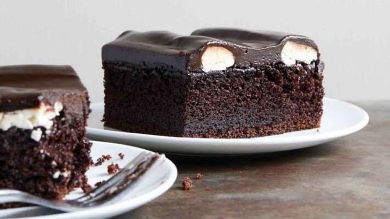 Bumpy Cake: A Sweet Detroit Institution