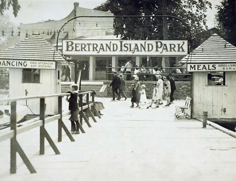 Bertrand Island Amusement Park – Lake Hopatcong
