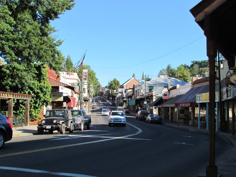 Perfect Santa Clarita Detour on Your SoCal Road Trip
