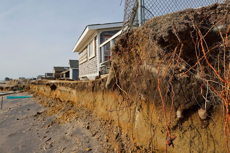 Coastal Erosion and Narrowing Sands