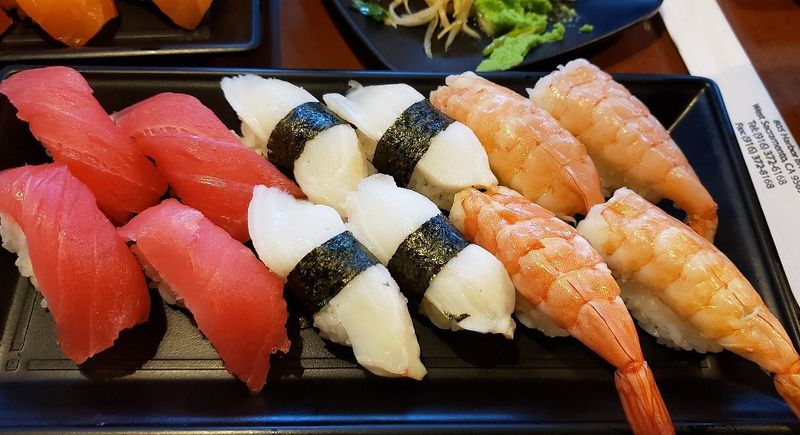 Raku Sushi