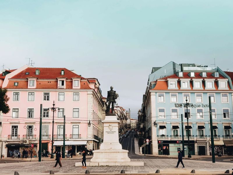 Lisbon Is the Layover You’ll Want to Stretch