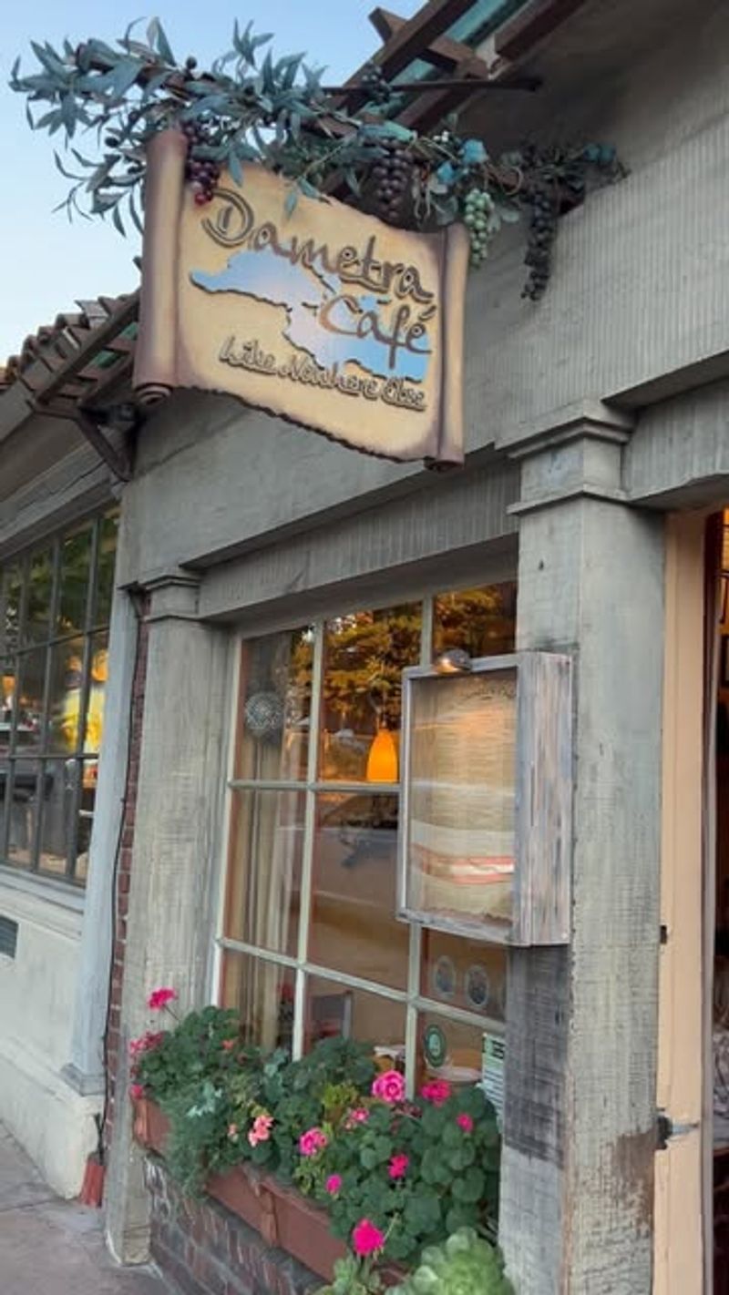 Dametra Cafe: Carmel's Seaside Kebab Secret