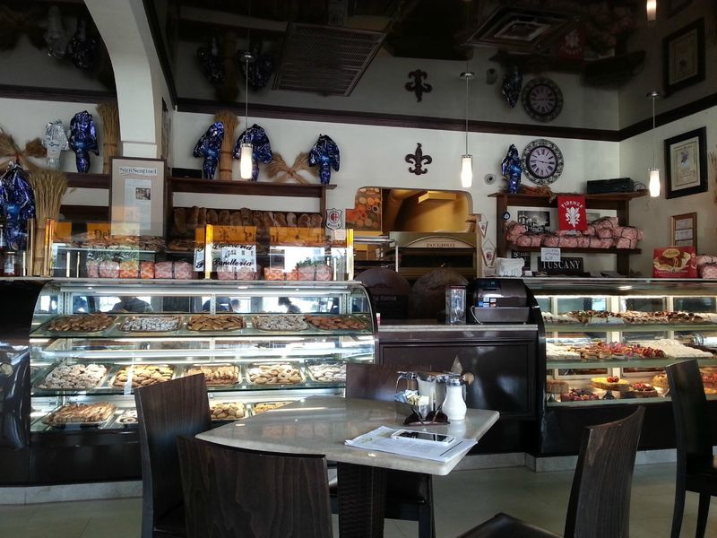 Stephanie's Vegan Bakery + Café – Fort Lauderdale, FL