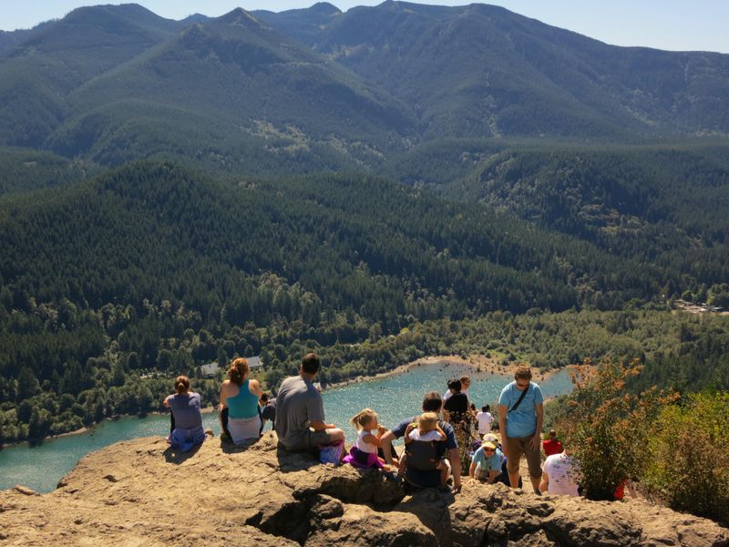 Rattlesnake Ledge Trail