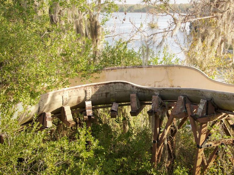 The Bay Lake Ghost Parks - Disney's Dual Abandonment