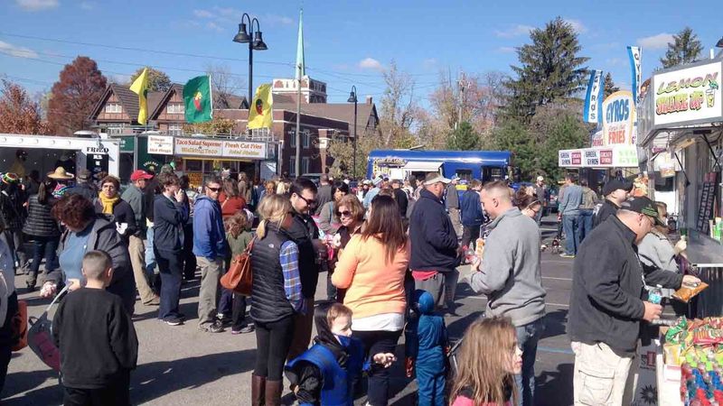 Crowd Management and Timing Strategy