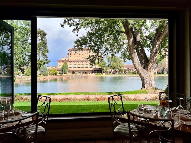 Why Locals Guard This Brunch Spot