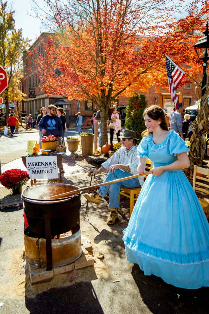 Apple Butter Stirrin’ Festival