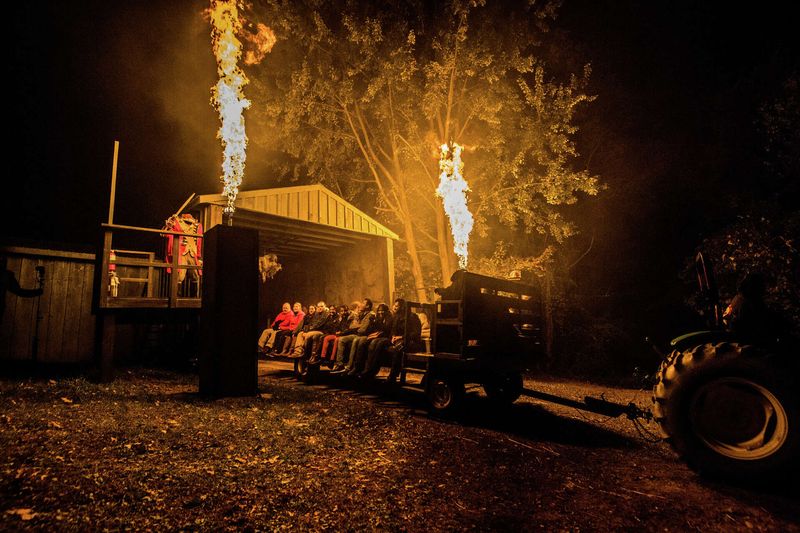 Headless Horseman Hayrides & Haunted Houses (Ulster Park)