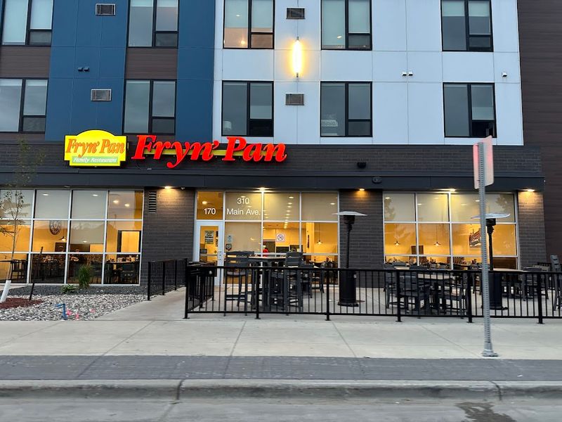 Fryn' Pan Family Restaurant (Fargo)