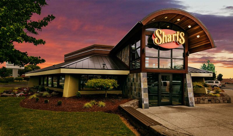 Shari's Cafe and Pies: A Slice Of Heaven Any Hour