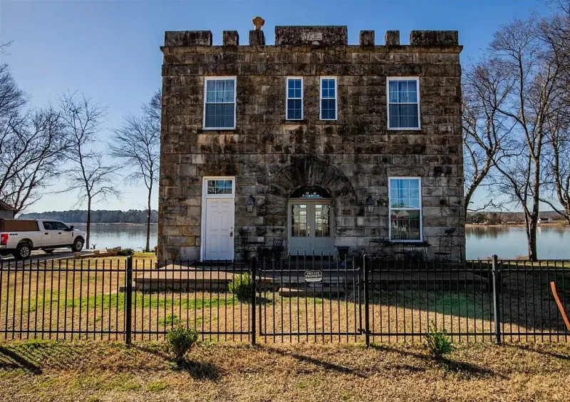 Architecture That Carries Sound