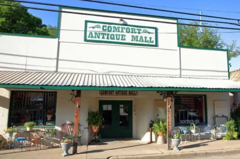 Comfort Antique Mall (Comfort)