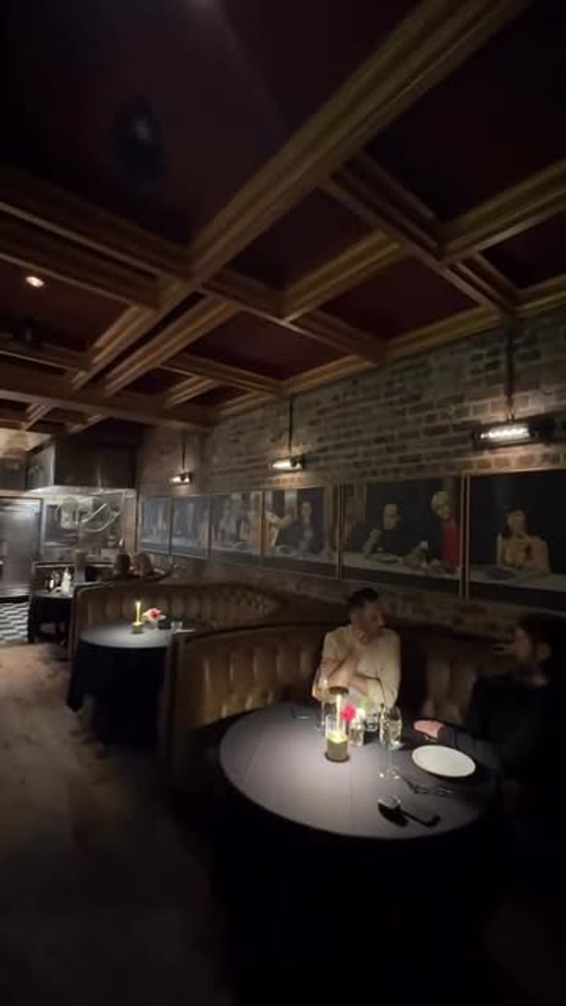 Dining as a Full Sensory Experience