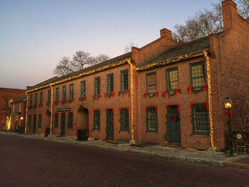 Nearby Film-Look Locales & Photo Spots