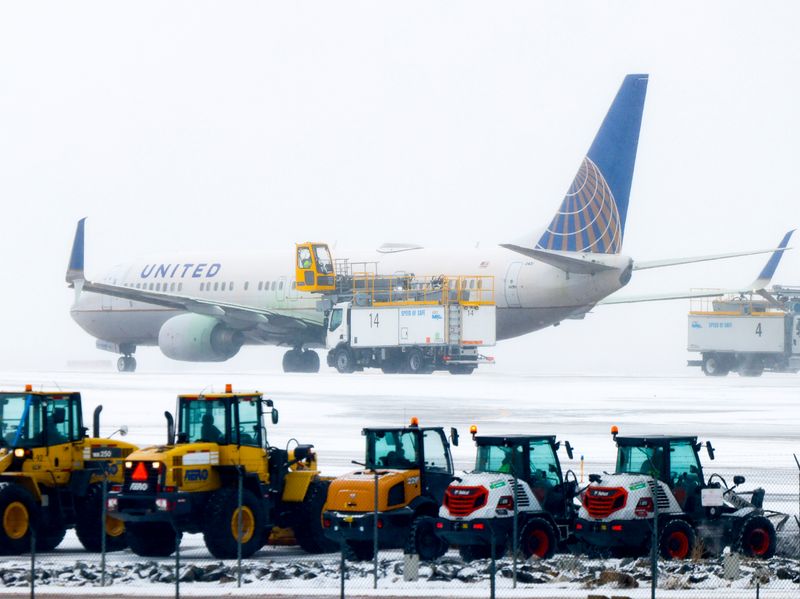 Airport Delays and Flight Disruptions During Early Snow
