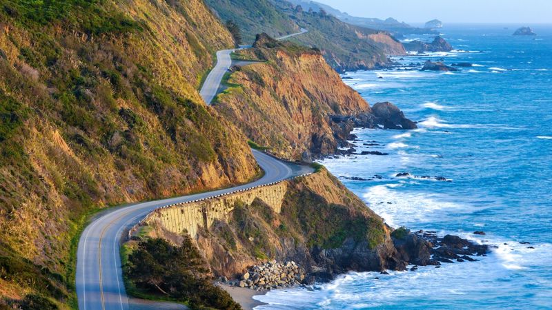 Why Travelers Still Choose California for Road Adventures